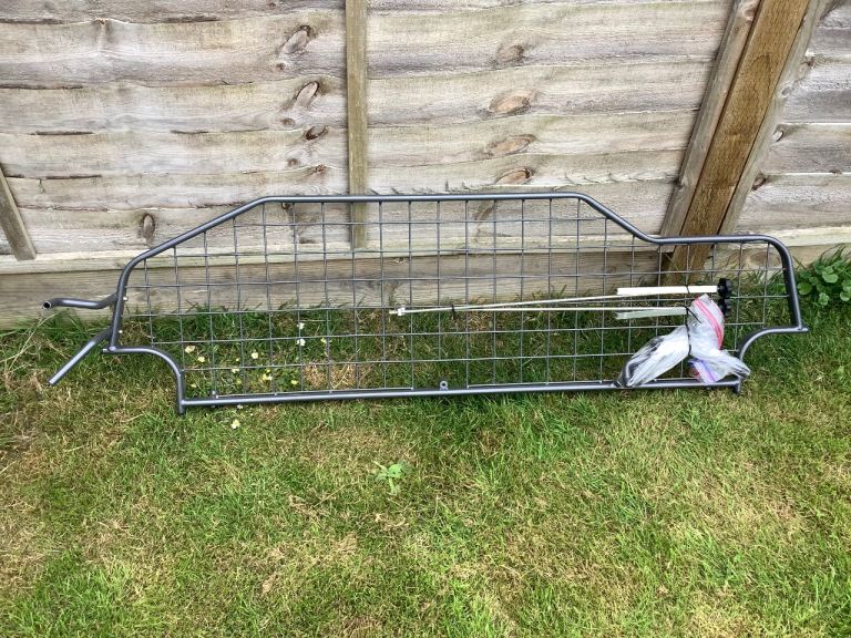  TRAVALL DOG GUARD FOR FORD C MAX 2014 