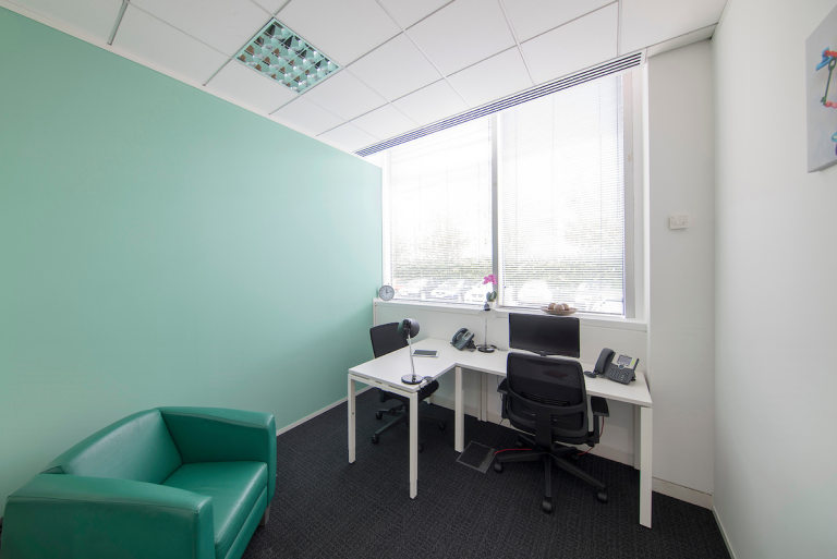Slough - SL14DX \ Rent a Small Office