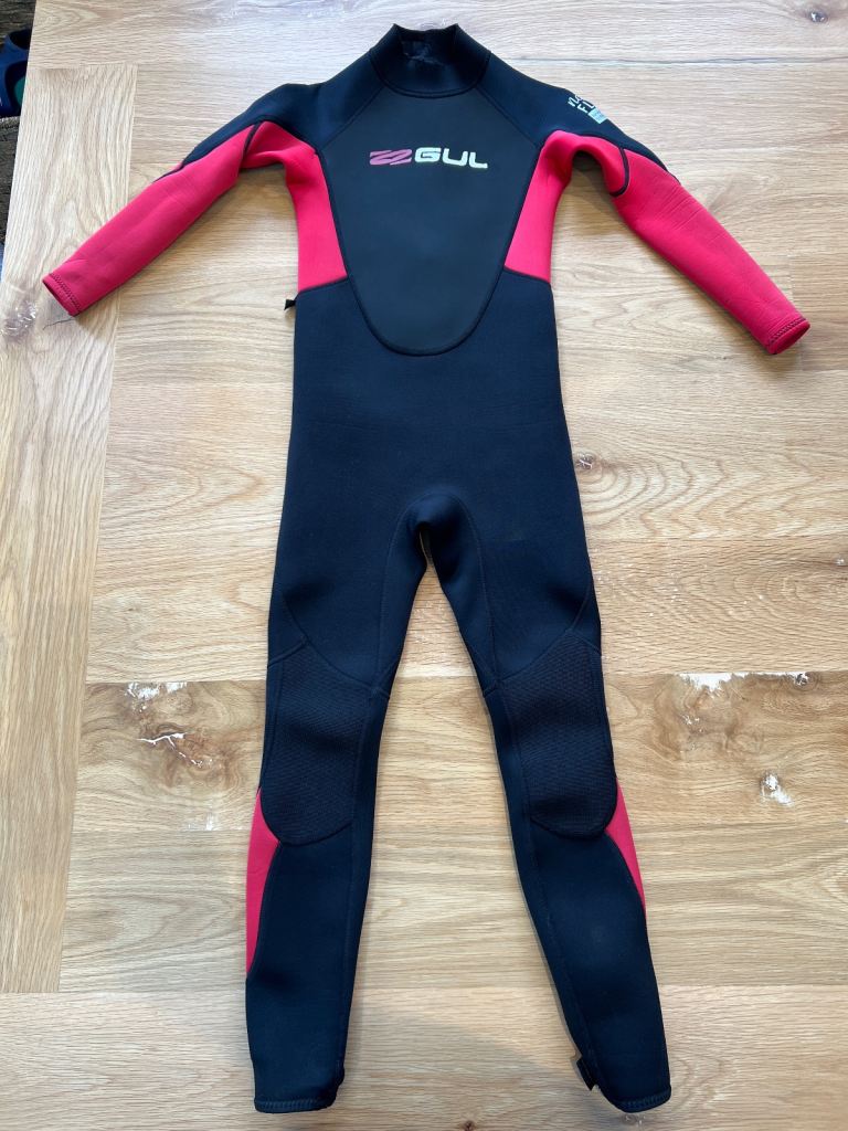 Gul Contour 3:2 full length wetsuit. Age 9-10