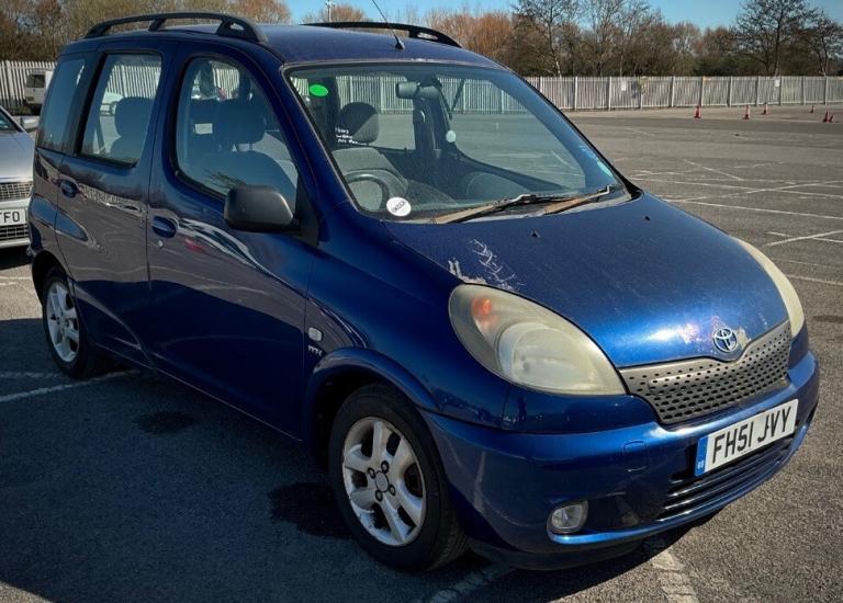 TOYOTA YARIS VERSO 1.3 VVTI GLS AUTOMATIC + VGD SHSTRY-15 STAMPS + 2FOWNR + MINT