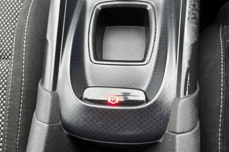 2016 DS Automobiles DS 4 1.6 BlueHDi Elegance Hatchback 5dr Diesel Manual Euro 6 (s/s) (120 ps) H...