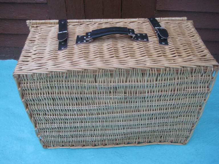Brand New Large Wickerwork Storage Box with Closing Lid and Handle for £10.00