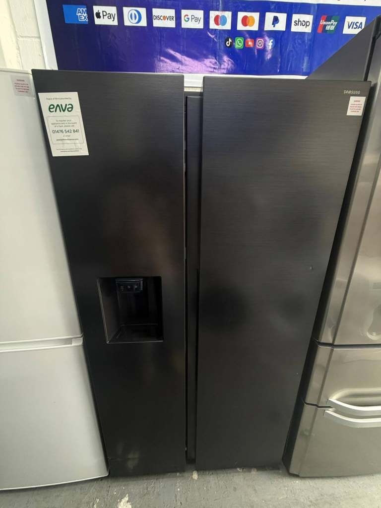 Samsung Black & Silver American fridge freezer