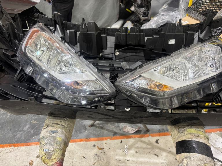 FORD TRANSIT CONECT HEADLIGHTS X2 
