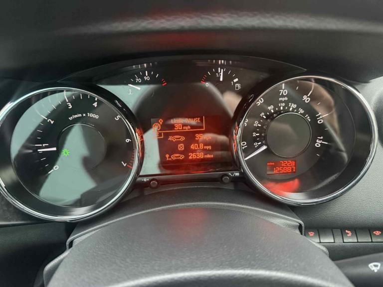 2015 Peugeot 3008 1.2 Puretech Allure 5dr HATCHBACK Petrol Manual