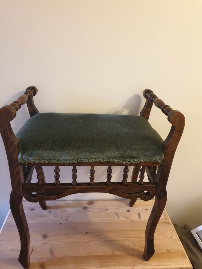 Victorian/early Edwardian Attractive piano   Wooden Stool with Green Velvet Seat