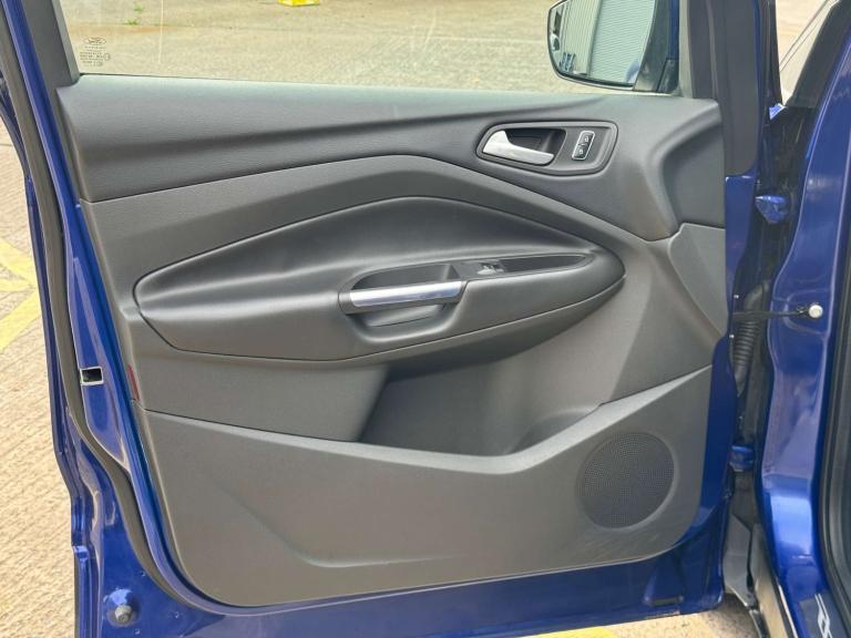 2014 Ford Kuga 2.0 Kuga Titanium 4x2 TDCi 5dr - NATIONAL DELIVERY* SUV Diesel Manual