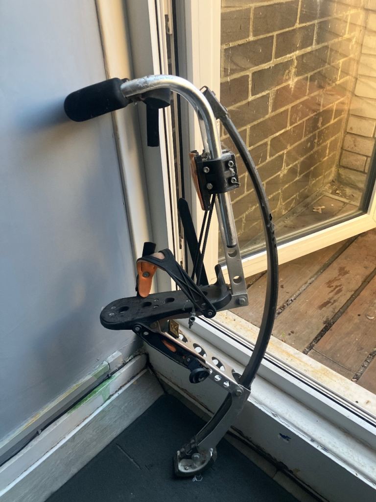 Leg for plastering😁– Good Condition