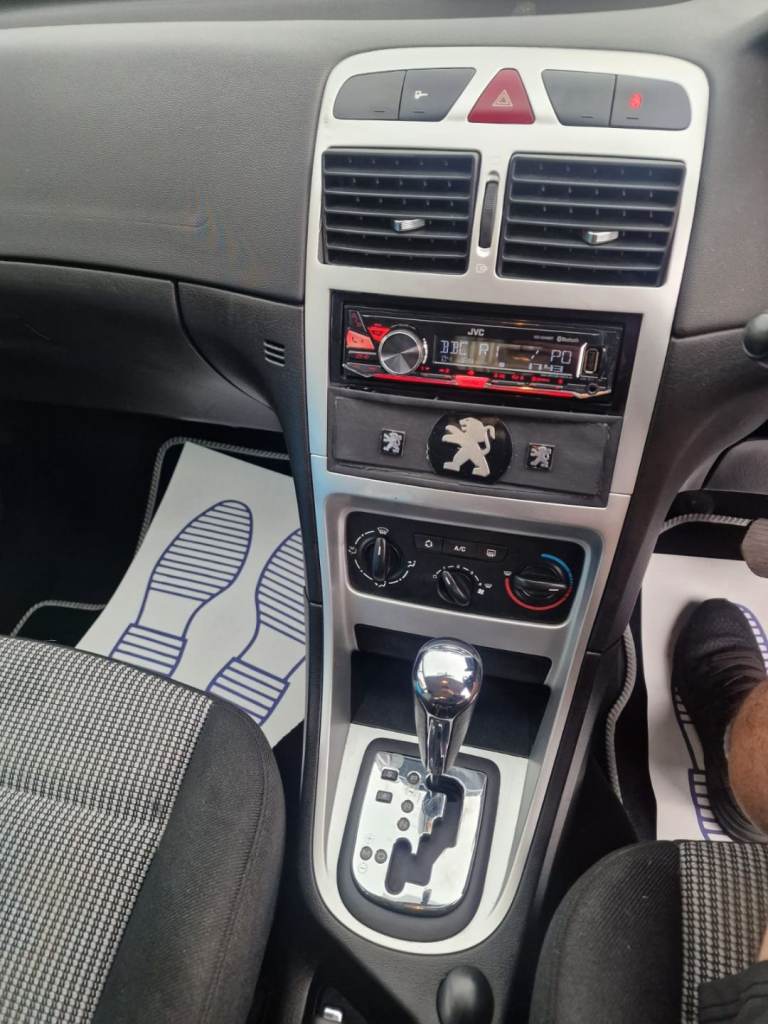 automatic Peugeot, 307, Hatchback, 2006, Semi-Auto, 1587 (cc), 5 doors