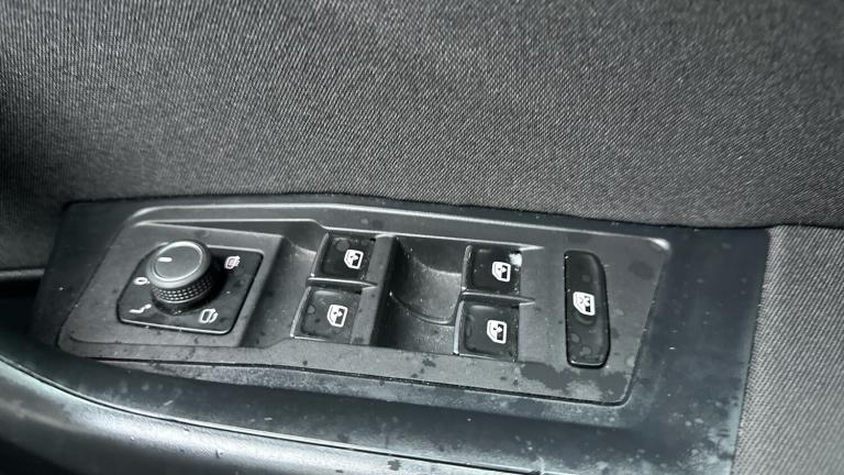 2021 Volkswagen T-Roc 1.5 TSI EVO SEL 5dr DSG Petrol Hatchback Hatchback Petrol Automatic