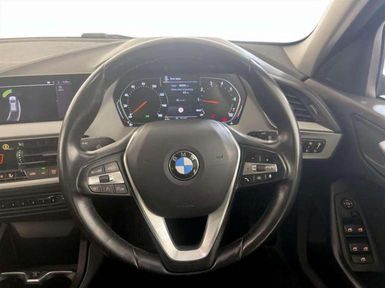 2020 BMW 1 Series 1.5 118i SE Hatchback 5dr Petrol DCT Euro 6 (s/s) (140 ps) Automatic Hatchback ...