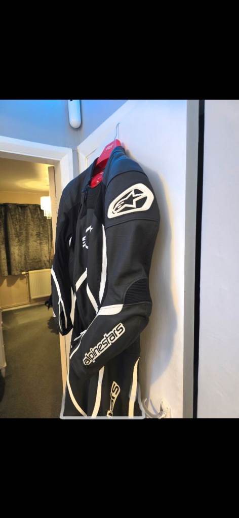 Alpinestars leathers 
