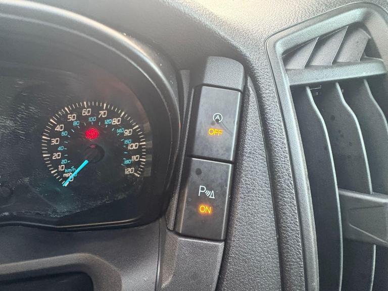 2017 Ford Transit 2.2 TDCi 125ps H2 15 Seater Trend NA DIESEL Manual