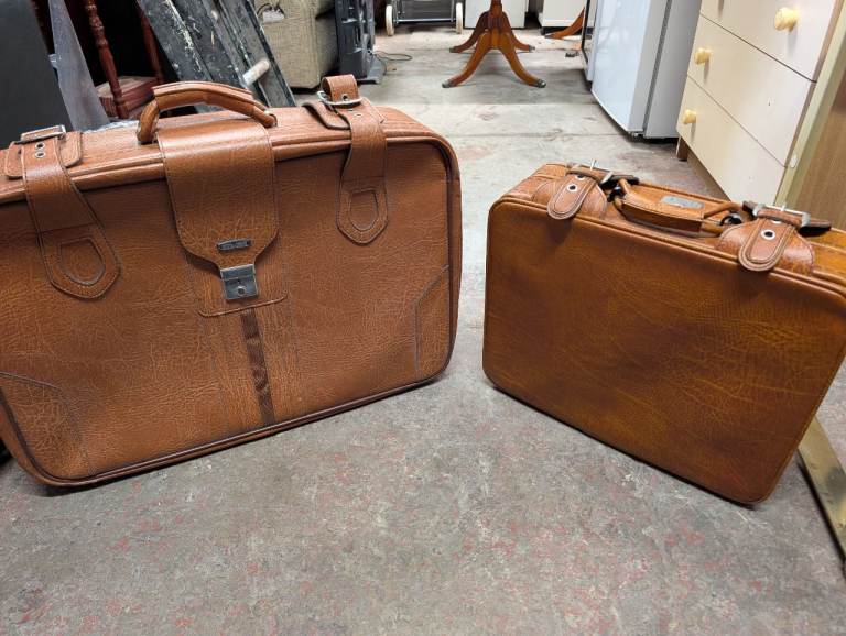 Tan leather luggage set 
