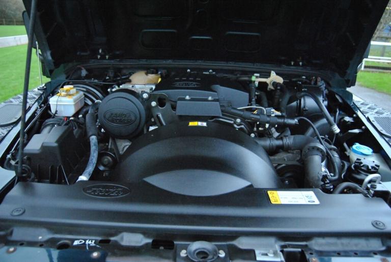 2015 Land Rover Defender XS Station Wagon TDCi [2.2] WINDOW VAN DIESEL Manual