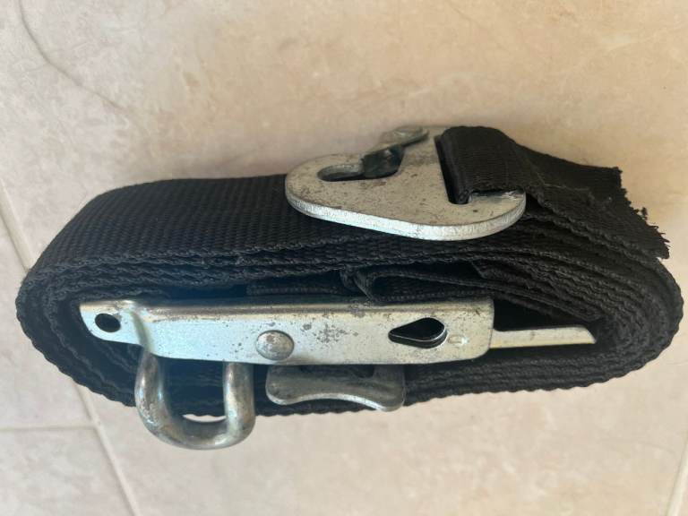 Heavy Duty Vehicle Tow Strap - 4M