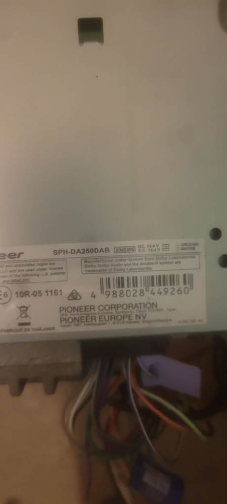 Pioneer touch screen head unit