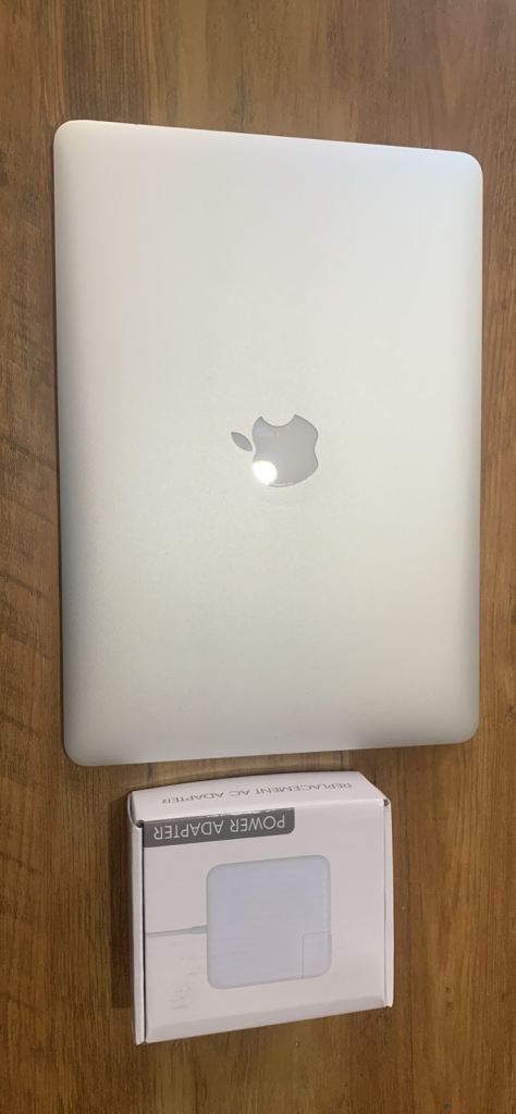 Apple MacBook Air 2015 13inch 128gb memory 