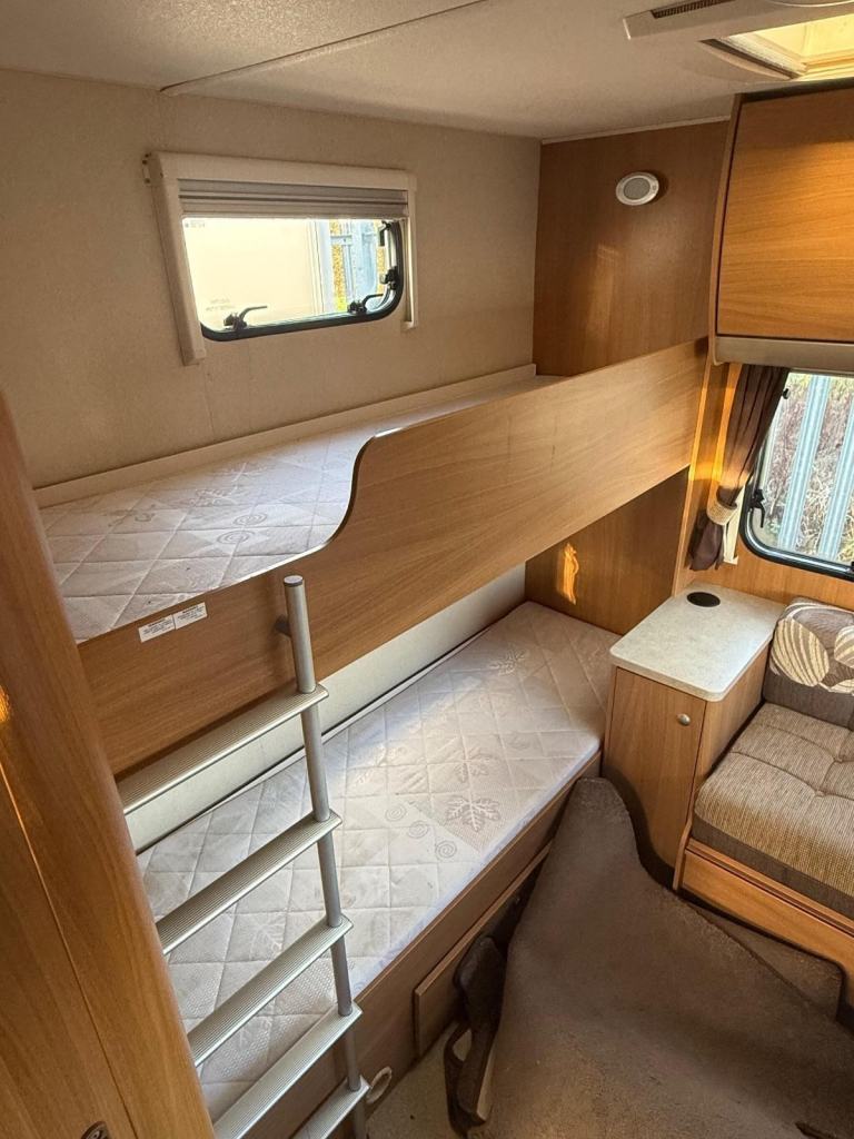 2011 Swift Fairway 565 6 Berth fixed bunk beds