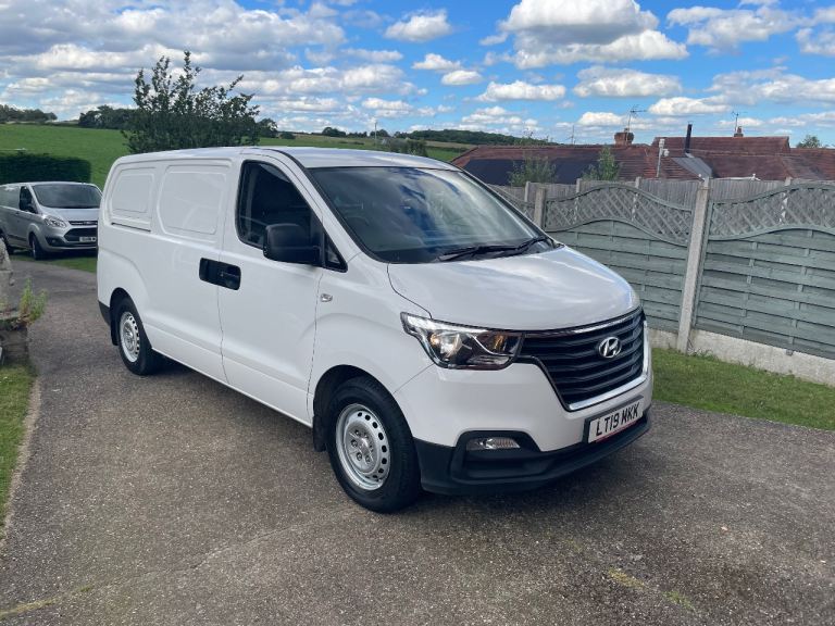 Hyundai, ILOAD, Panel Van, 2019, Manual, 2497 (cc)