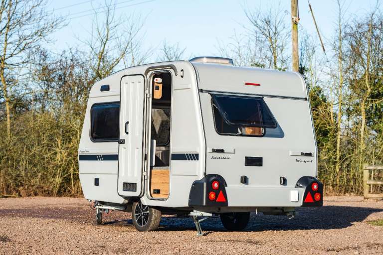 Freedom Jetstream Twin Sport Flare | Small 2 Berth Caravan with Shower