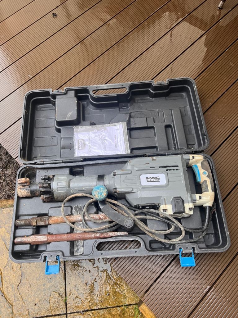 Mac Allister Electric Breaker / Demolition Hammer with Case & Chisels