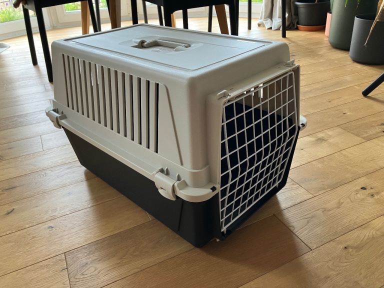 Ferplast dog/cat/pet carrier