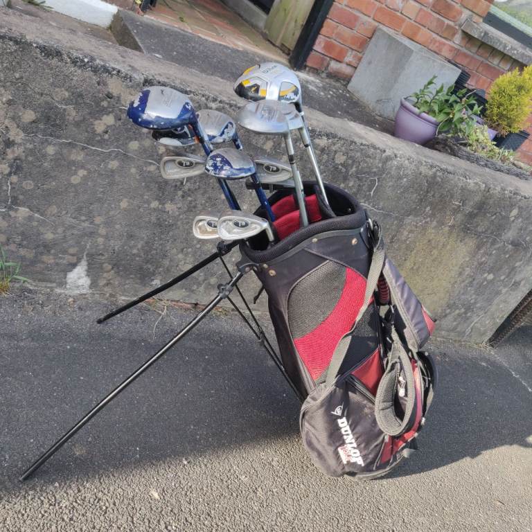 Dunlop Golf Bag and Various Clubs