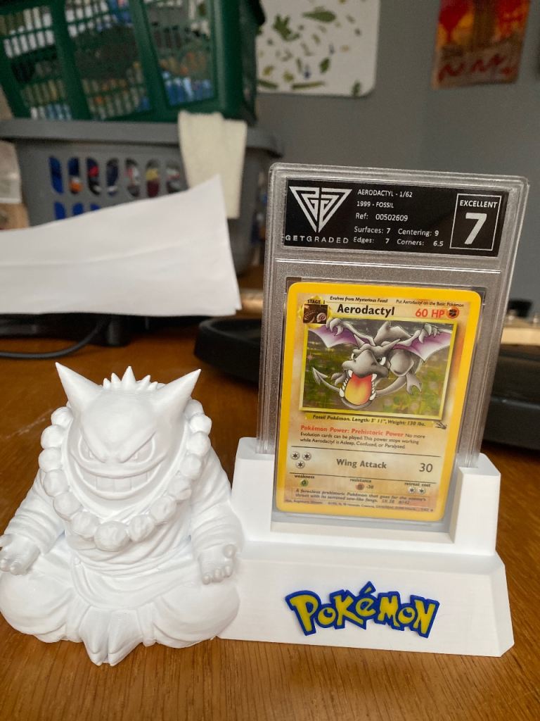 Pokémon slab holder
