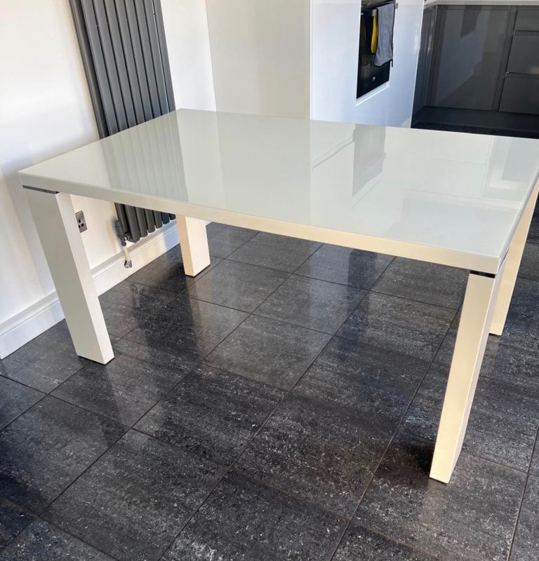 Dining-room table 