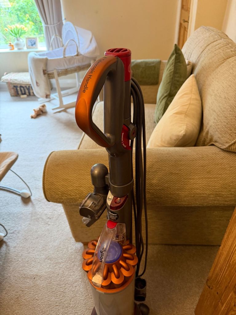 Dyson Ballpoint Multi floor vacuum