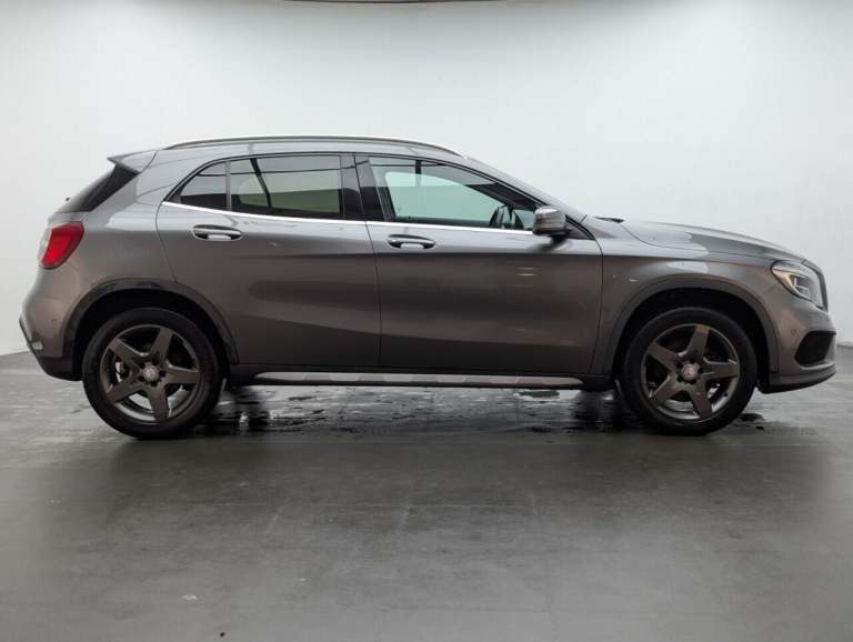  Mercedes-Benz A-Class 2.1 GLA220d AMG Line (Premium) SUV 5dr Diesel 7G-DCT 4MATIC Euro 6 (s/s) (...