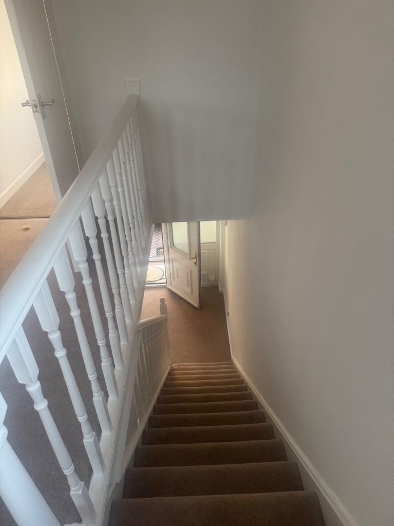 3 bed room big house with garage & front and back garden 