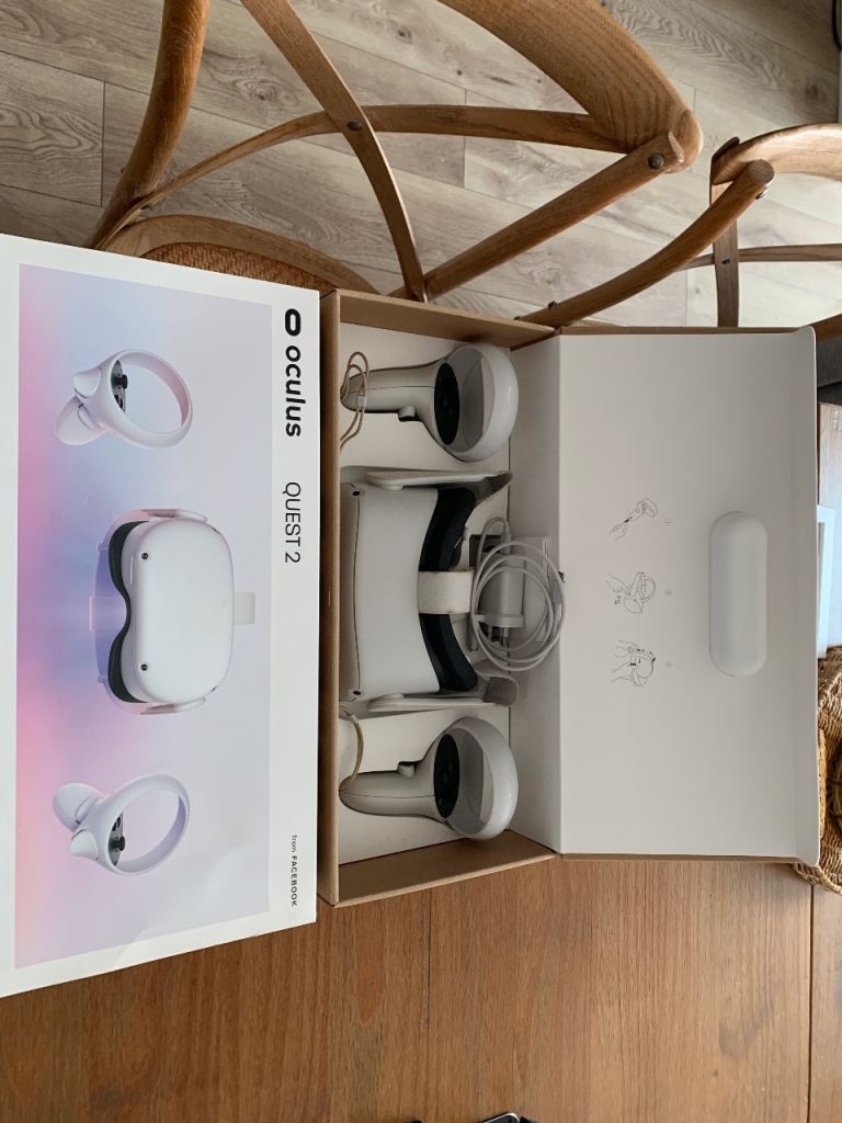 Oculus Quest 2 VR Headset with Controllers – Good Condition