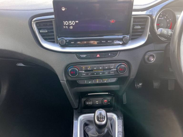 2021 Kia XCeed 1.0T GDi ISG 3 5dr HATCHBACK PETROL Manual