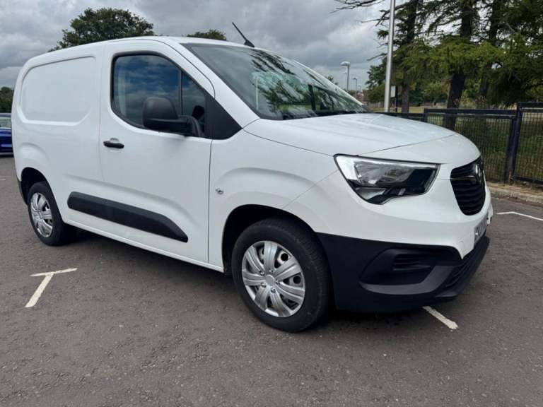 VAUXHALL COMBO 1.5 Turbo D 2300 Dynamic 2021
