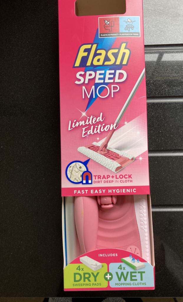 Flash Speed Mop Limited Edition Pink, 4 Dry Pads & 4 Wet Cloths