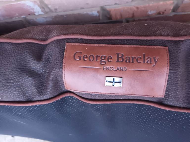 George Barclay Large Dog Bed