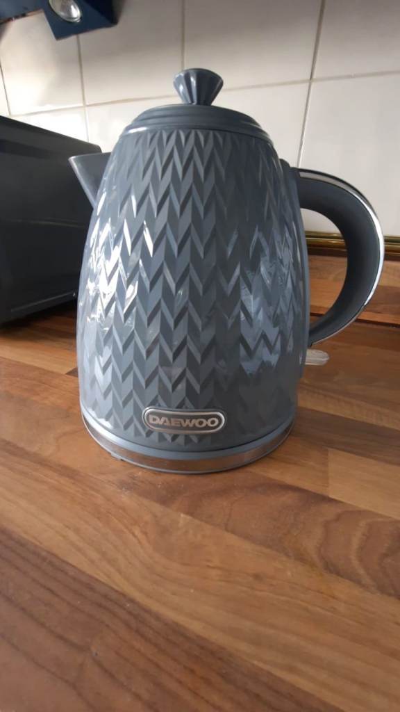 Kettle, toaster & microwave 