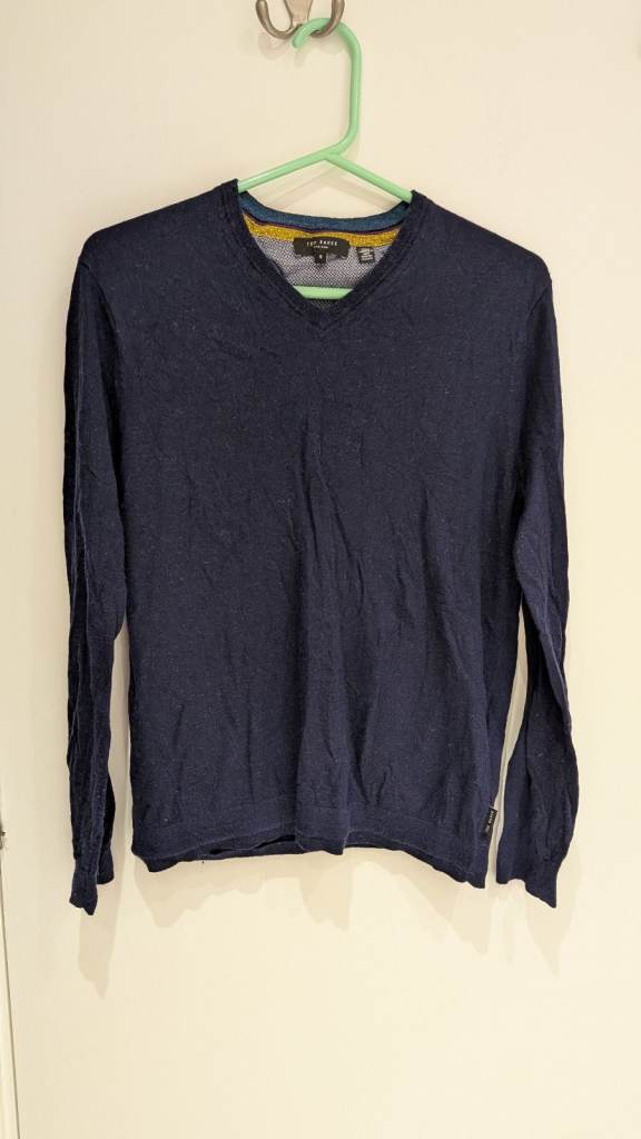 Ted Baker V-Neck Fine Knit Jumper / Sweater