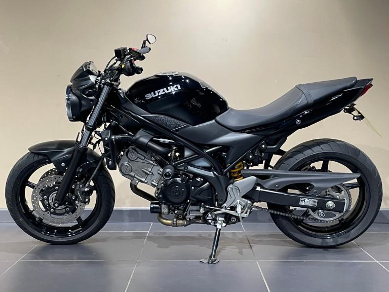 Suzuki SV650 SV 650 SV650A 2020 in Black 