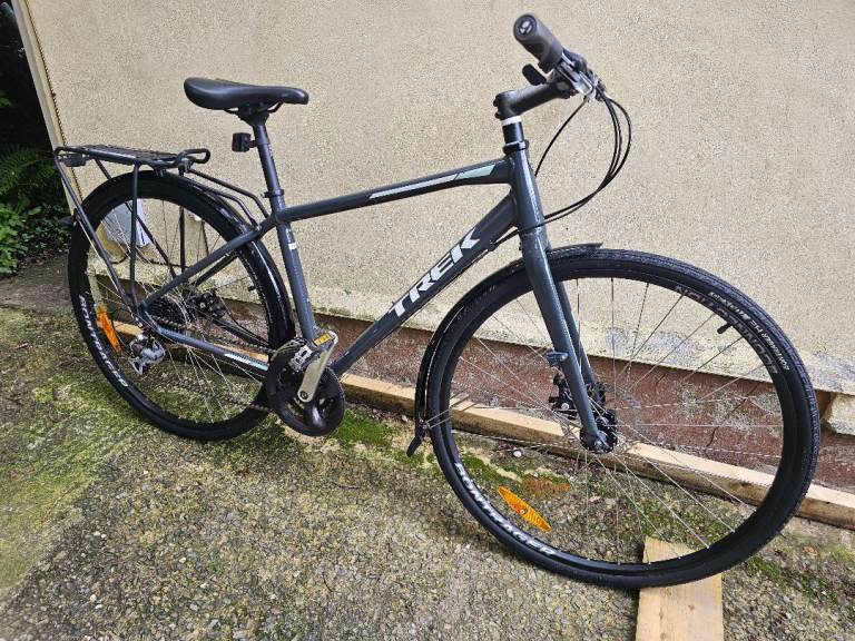 Trek FX 2 Disc Ladies Hybrid Bike / Serviced /