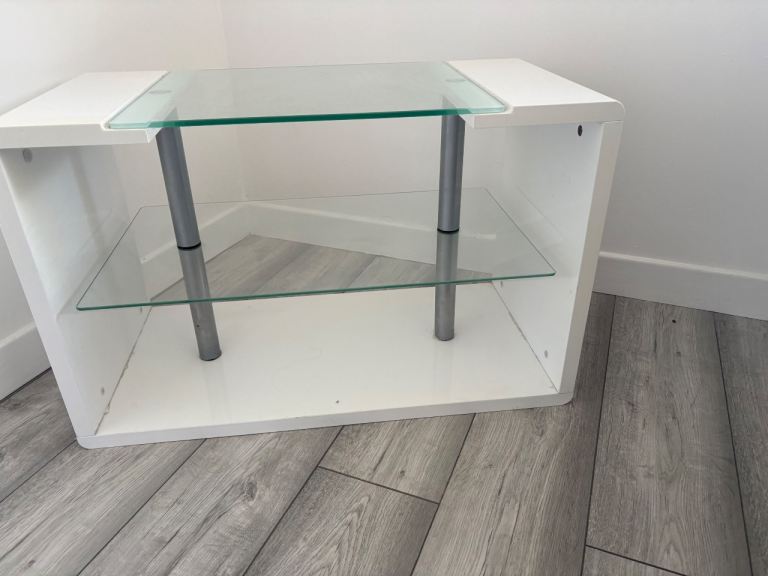 Tv stand white 