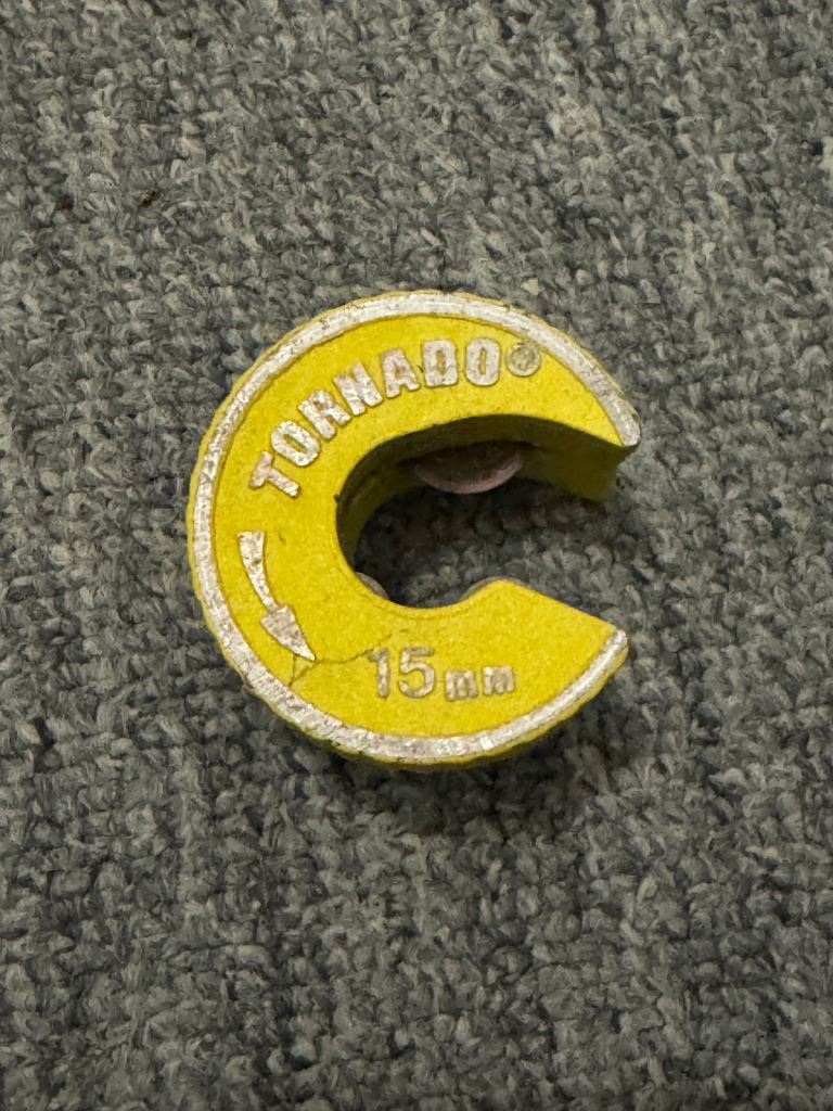 Auto copper pipe cutter 