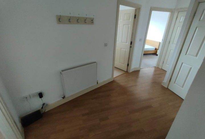 One Bedroom Flat With Balcony 