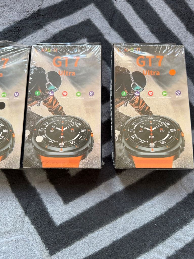 New GT7 Ultra Smart Watch – Black Strap
