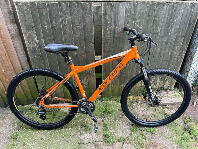 Carrera vengeance 18”medium men’s mountain bike