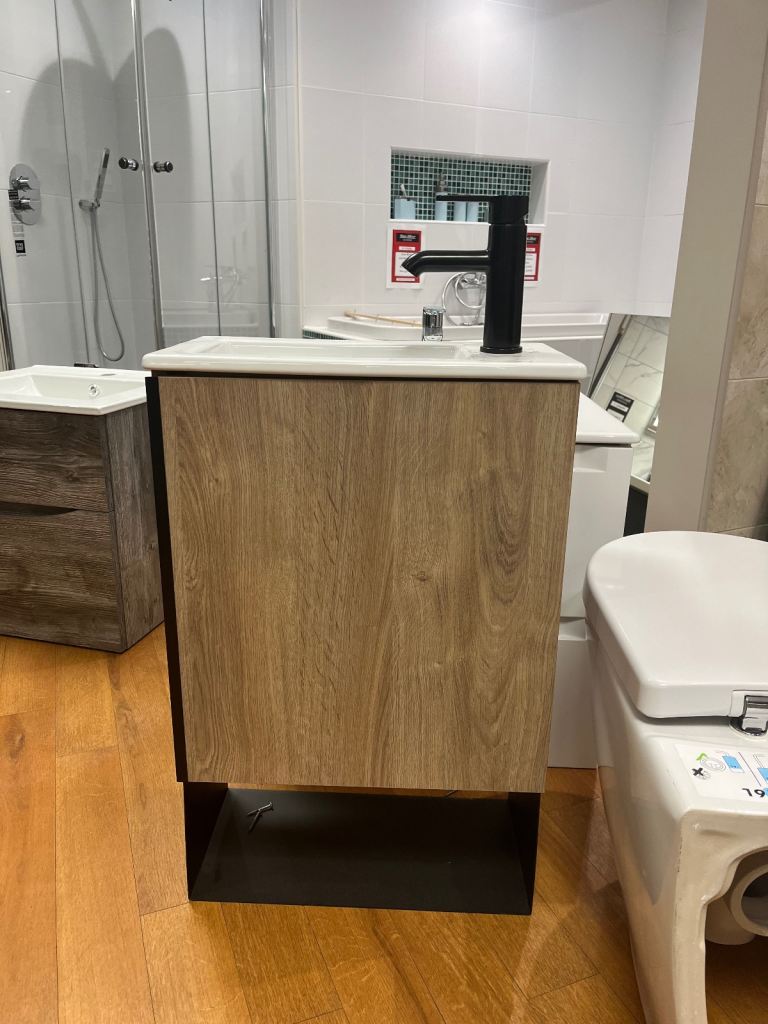 image for ROCA cloak unit *ex display* with Matt black tap 