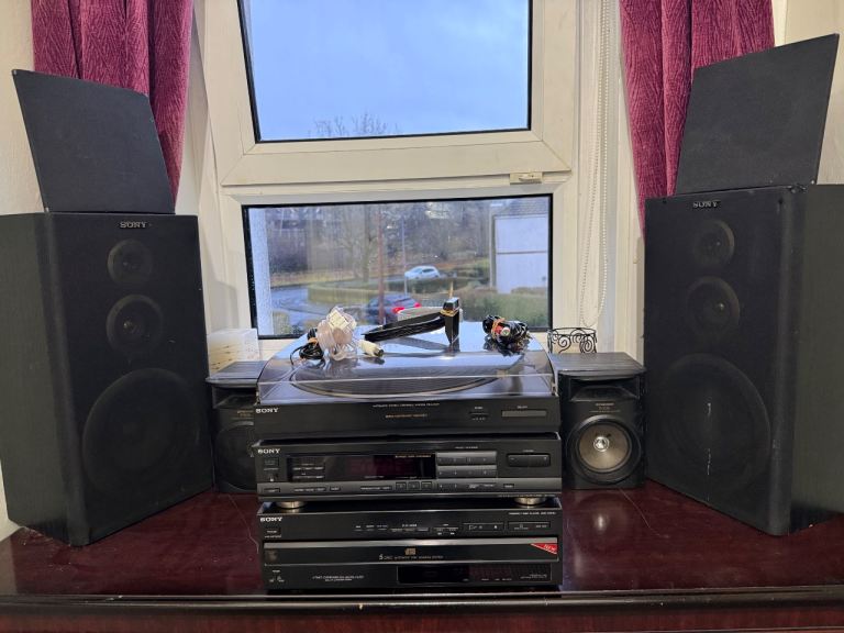 Sony Hi-Fi stereo system 9 piece 