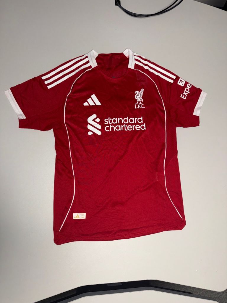 Liverpool FC Home Shirt 2025/2026 – Player Version